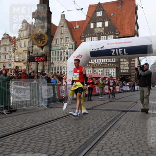 05.10.2025 - 20. swb-Marathon Bremen Yannick Fuchs http://msf.ph/oto/9231403 05.10.2025 10:27:15 Ziel 35 meine-sportfotos.de