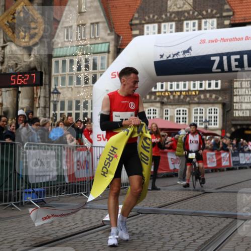 05.10.2025 - 20. swb-Marathon Bremen Yannick Fuchs http://msf.ph/oto/9231472 05.10.2025 10:27:16 Ziel 35 meine-sportfotos.de
