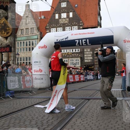05.10.2025 - 20. swb-Marathon Bremen Yannick Fuchs http://msf.ph/oto/9231530 05.10.2025 10:27:17 Ziel 35 meine-sportfotos.de