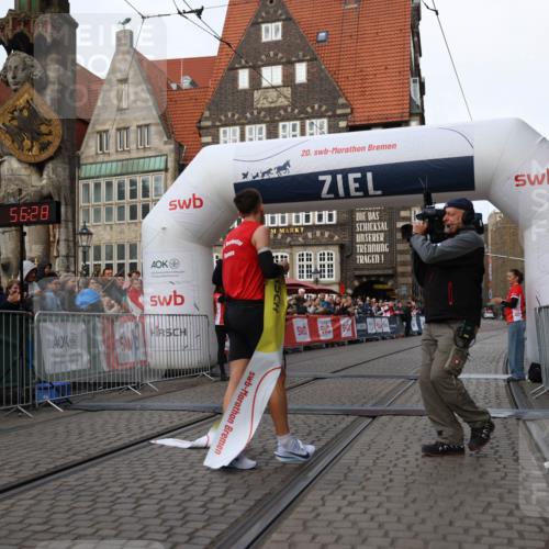 05.10.2025 - 20. swb-Marathon Bremen Yannick Fuchs http://msf.ph/oto/9231545 05.10.2025 10:27:17 Ziel 35 meine-sportfotos.de
