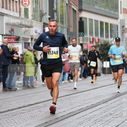 05.10.2025 - 20. swb-Marathon Bremen Strokosch-Dieckow http://msf.ph/oto/9231546 05.10.2025 10:39:28 Ziel 9213, 9289, 9922, 10052, 10171, 10175, 10176, 10525, 10753, 11335, 11349, 11418, 9213, 9289, 9922, 10052, 10171, 10175, 10176, 10525, 10753, 11335, 11349, 11418 meine-sportfotos.de