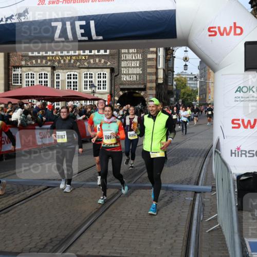 05.10.2025 - 20. swb-Marathon Bremen Yannick Fuchs http://msf.ph/oto/9231637 05.10.2025 11:03:01 Ziel 9644, 9846, 10129, 10167, 10207, 10656, 10734, 10940, 11087, 11193, 11312, 11504, 11576, 11667, 11668, 11735 meine-sportfotos.de
