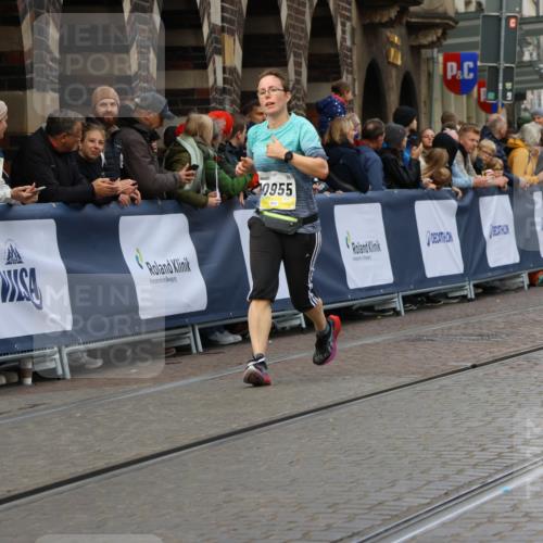 05.10.2025 - 20. swb-Marathon Bremen Strokosch-Dieckow http://msf.ph/oto/9231811 05.10.2025 10:52:56 Ziel 9187, 9650, 9918, 10064, 10539, 10779, 10955, 11259, 11398, 11411, 11450, 11722 meine-sportfotos.de