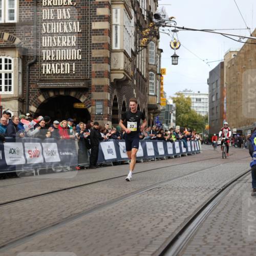 05.10.2025 - 20. swb-Marathon Bremen Yannick Fuchs http://msf.ph/oto/9231830 05.10.2025 10:28:24 Ziel 33 meine-sportfotos.de