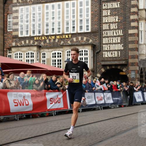 05.10.2025 - 20. swb-Marathon Bremen Yannick Fuchs http://msf.ph/oto/9231912 05.10.2025 10:28:26 Ziel 33 meine-sportfotos.de