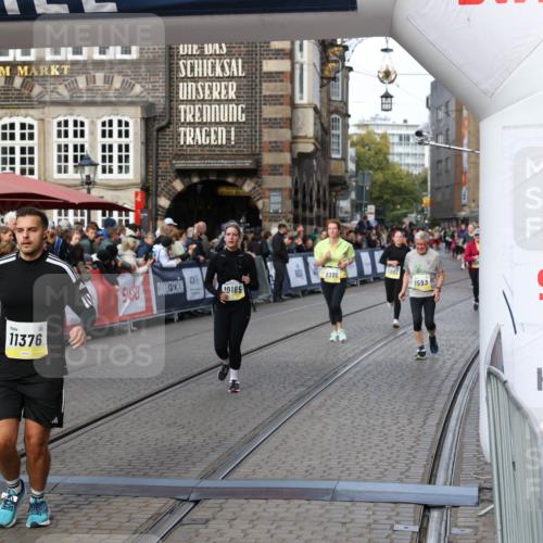 05.10.2025 - 20. swb-Marathon Bremen Yannick Fuchs http://msf.ph/oto/9232058 05.10.2025 11:03:11 Ziel 9229, 9593, 9661, 9662, 9893, 10185, 10777, 10876, 11376, 11735 meine-sportfotos.de