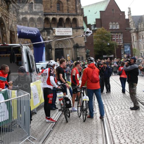 05.10.2025 - 20. swb-Marathon Bremen Yannick Fuchs http://msf.ph/oto/9232076 05.10.2025 10:28:58 Ziel  meine-sportfotos.de