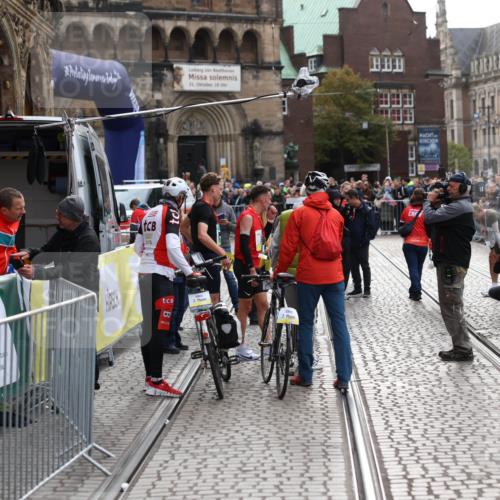 05.10.2025 - 20. swb-Marathon Bremen Yannick Fuchs http://msf.ph/oto/9232090 05.10.2025 10:28:58 Ziel  meine-sportfotos.de