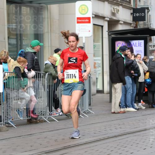 05.10.2025 - 20. swb-Marathon Bremen Strokosch-Dieckow http://msf.ph/oto/9232269 05.10.2025 10:40:20 Ziel 10161, 10229, 10686, 11114, 10161, 10229, 10686, 11114 meine-sportfotos.de