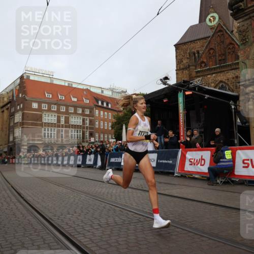 05.10.2025 - 20. swb-Marathon Bremen Yannick Fuchs http://msf.ph/oto/9232369 05.10.2025 10:30:52 Ziel  meine-sportfotos.de