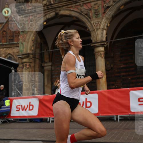 05.10.2025 - 20. swb-Marathon Bremen Yannick Fuchs http://msf.ph/oto/9232439 05.10.2025 10:30:53 Ziel  meine-sportfotos.de