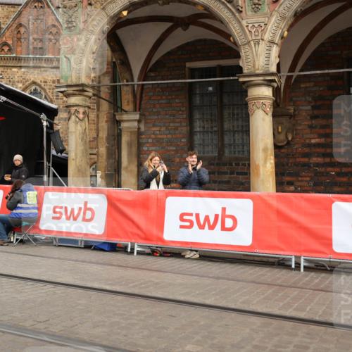 05.10.2025 - 20. swb-Marathon Bremen Yannick Fuchs http://msf.ph/oto/9232453 05.10.2025 10:30:53 Ziel  meine-sportfotos.de