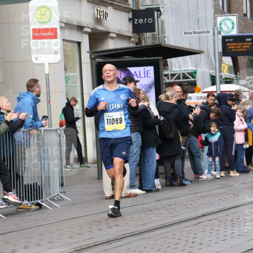 05.10.2025 - 20. swb-Marathon Bremen Strokosch-Dieckow http://msf.ph/oto/9232543 05.10.2025 10:41:03 Ziel 9262, 10744, 10910, 11069, 11086, 9262, 10744, 10910, 11069, 11086 meine-sportfotos.de