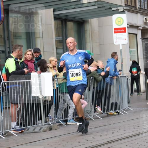 05.10.2025 - 20. swb-Marathon Bremen Strokosch-Dieckow http://msf.ph/oto/9232575 05.10.2025 10:41:04 Ziel 9262, 10744, 10910, 11069, 11086, 9262, 10744, 10910, 11069, 11086 meine-sportfotos.de