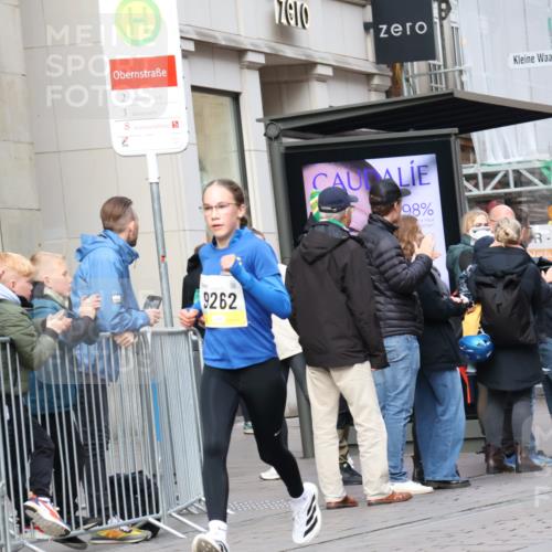 05.10.2025 - 20. swb-Marathon Bremen Strokosch-Dieckow http://msf.ph/oto/9232583 05.10.2025 10:41:05 Ziel 9262, 10744, 10910, 11069, 11086, 9262, 10744, 10910, 11069, 11086 meine-sportfotos.de