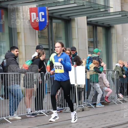 05.10.2025 - 20. swb-Marathon Bremen Strokosch-Dieckow http://msf.ph/oto/9232613 05.10.2025 10:41:06 Ziel 9262, 10744, 10910, 11069, 11086, 9262, 10744, 10910, 11069, 11086 meine-sportfotos.de