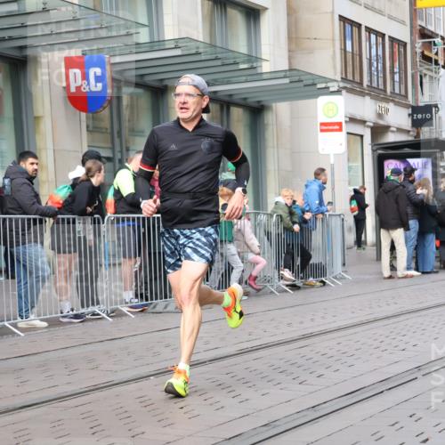 05.10.2025 - 20. swb-Marathon Bremen Strokosch-Dieckow http://msf.ph/oto/9232629 05.10.2025 10:41:07 Ziel 9262, 10744, 10910, 11069, 11086, 9262, 10744, 10910, 11069, 11086 meine-sportfotos.de