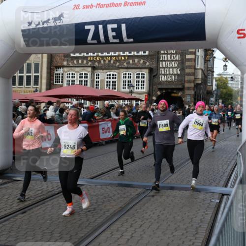 05.10.2025 - 20. swb-Marathon Bremen Yannick Fuchs http://msf.ph/oto/9232738 05.10.2025 11:03:26 Ziel 9246, 9325, 10142, 10405, 10471, 10926, 11124, 11390, 11467, 11502, 11508, 11509 meine-sportfotos.de