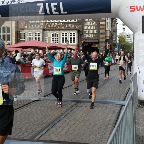 05.10.2025 - 20. swb-Marathon Bremen Yannick Fuchs http://msf.ph/oto/9233003 05.10.2025 11:03:31 Ziel 7776, 9224, 9225, 9246, 9308, 10142, 10405, 10446, 10963, 10995, 11103, 11124, 11150, 11236, 11467, 11502, 11508, 11509 meine-sportfotos.de