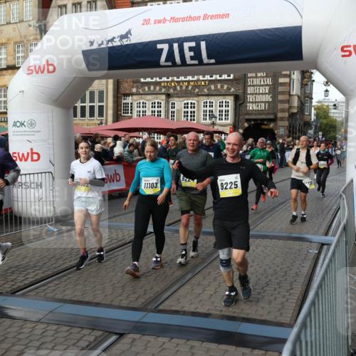 05.10.2025 - 20. swb-Marathon Bremen Yannick Fuchs http://msf.ph/oto/9233111 05.10.2025 11:03:32 Ziel 7776, 9224, 9225, 9246, 9308, 10142, 10405, 10446, 10963, 10995, 11103, 11124, 11150, 11236, 11467, 11502, 11508, 11509 meine-sportfotos.de