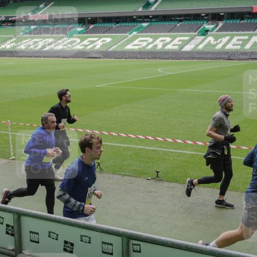 05.10.2025 - 20. swb-Marathon Bremen Michael Burmester http://msf.ph/oto/9233148 05.10.2025 10:31:16 Laufen im Stadion 7251, 9004, 9172, 9196, 9214, 9230, 9252, 9263, 9267, 9277, 9287, 9333, 9337, 9399, 9416, 9425, 9431, 9449, 9457, 9501, 9506, 9584, 9645, 9676, 9683, 9708, 9715, 9742, 9787, 9791, 9852, 9894, 9903, 9934, 9987, 10014, 10016, 10066, 10163, 10199, 10222, 10240, 10251, 10279, 10317, 10321, 10356, 10378, 10380, 10438, 10449, 10479, 10514, 10537, 10543, 10556, 10609, 10625, 10636, 10638, 10655, 10668, 10669, 10698, 10743, 7733, 9209, 9251, 9906 meine-sportfotos.de