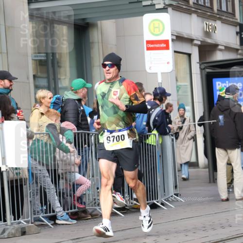 05.10.2025 - 20. swb-Marathon Bremen Strokosch-Dieckow http://msf.ph/oto/9233384 05.10.2025 10:42:04 Ziel 8187, 9364, 9700, 9775, 10208, 10375, 10838, 11217, 11230, 11422, 11725, 8187, 9364, 9700, 9775, 10208, 10375, 10838, 11217, 11230, 11422, 11725 meine-sportfotos.de