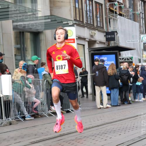 05.10.2025 - 20. swb-Marathon Bremen Strokosch-Dieckow http://msf.ph/oto/9233414 05.10.2025 10:42:06 Ziel 8187, 9700, 9775, 10208, 10375, 10838, 11217, 11230, 11422, 11725, 8187, 9700, 9775, 10208, 10375, 10838, 11217, 11230, 11422, 11725 meine-sportfotos.de