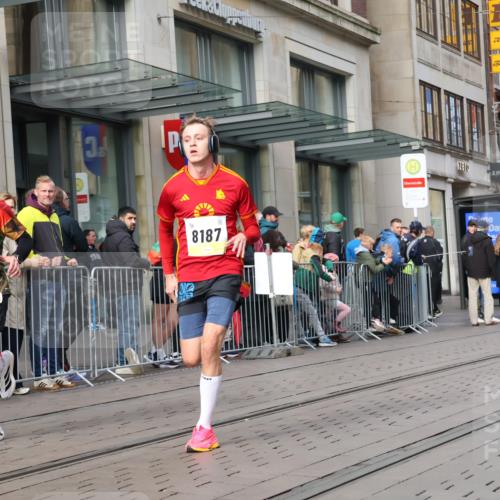 05.10.2025 - 20. swb-Marathon Bremen Strokosch-Dieckow http://msf.ph/oto/9233438 05.10.2025 10:42:06 Ziel 8187, 9700, 9775, 10208, 10375, 10838, 11217, 11230, 11422, 11725, 8187, 9700, 9775, 10208, 10375, 10838, 11217, 11230, 11422, 11725 meine-sportfotos.de