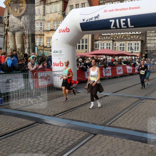 05.10.2025 - 20. swb-Marathon Bremen Yannick Fuchs http://msf.ph/oto/9233500 05.10.2025 11:03:39 Ziel 7199, 7776, 9308, 9486, 9498, 9850, 10446, 10995, 11150, 11236, 11522 meine-sportfotos.de