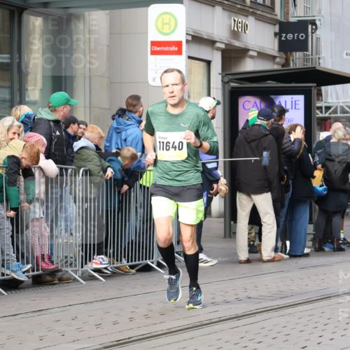 05.10.2025 - 20. swb-Marathon Bremen Strokosch-Dieckow http://msf.ph/oto/9233836 05.10.2025 10:42:35 Ziel 9006, 9302, 9524, 9558, 10045, 10553, 10624, 10961, 11476, 11640, 9006, 9302, 9524, 9558, 10045, 10553, 10624, 10961, 11476, 11640 meine-sportfotos.de