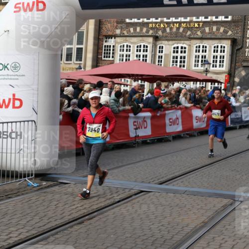 05.10.2025 - 20. swb-Marathon Bremen Yannick Fuchs http://msf.ph/oto/9233857 05.10.2025 11:03:45 Ziel 7199, 9486, 9940, 10213, 10297, 10478, 10711, 10713, 11522 meine-sportfotos.de