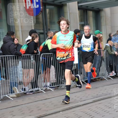 05.10.2025 - 20. swb-Marathon Bremen Strokosch-Dieckow http://msf.ph/oto/9234030 05.10.2025 10:42:51 Ziel 9006, 9302, 9558, 9967, 10045, 10474, 10541, 10553, 10961, 10979, 11304, 11476, 9006, 9302, 9558, 9967, 10045, 10474, 10541, 10553, 10961, 10979, 11304, 11476 meine-sportfotos.de