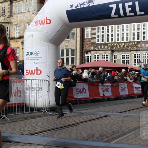05.10.2025 - 20. swb-Marathon Bremen Yannick Fuchs http://msf.ph/oto/9234140 05.10.2025 11:03:58 Ziel 7788, 9241, 9379, 9571, 10106, 10238, 10603, 10604, 11039, 11272, 11306 meine-sportfotos.de