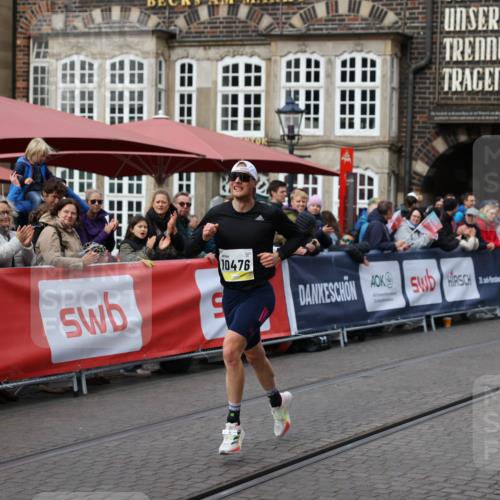 05.10.2025 - 20. swb-Marathon Bremen Yannick Fuchs http://msf.ph/oto/9234335 05.10.2025 10:35:13 Ziel 10476 meine-sportfotos.de