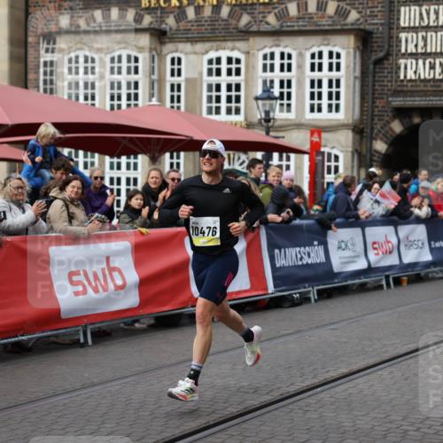 05.10.2025 - 20. swb-Marathon Bremen Yannick Fuchs http://msf.ph/oto/9234345 05.10.2025 10:35:13 Ziel 10476 meine-sportfotos.de