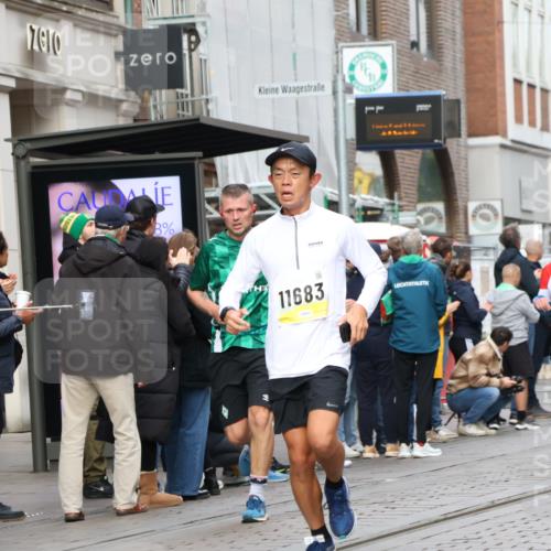 05.10.2025 - 20. swb-Marathon Bremen Strokosch-Dieckow http://msf.ph/oto/9234609 05.10.2025 10:43:40 Ziel 9170, 9270, 9614, 9865, 9919, 10348, 10351, 10649, 10652, 10780, 11256, 11316, 11503, 11645, 11648, 11683, 9170, 9270, 9614, 9865, 9919, 10348, 10351, 10649, 10652, 10780, 11256, 11316, 11503, 11645, 11648, 11683 meine-sportfotos.de