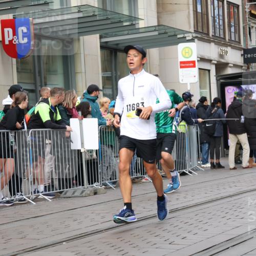 05.10.2025 - 20. swb-Marathon Bremen Strokosch-Dieckow http://msf.ph/oto/9234647 05.10.2025 10:43:42 Ziel 9170, 9614, 9865, 9919, 10044, 10348, 10351, 10649, 10652, 10780, 11256, 11316, 11503, 11645, 11648, 11683, 9170, 9614, 9865, 9919, 10044, 10348, 10351, 10649, 10652, 10780, 11256, 11316, 11503, 11645, 11648, 11683 meine-sportfotos.de