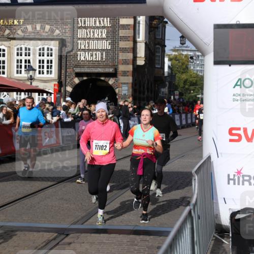 05.10.2025 - 20. swb-Marathon Bremen Yannick Fuchs http://msf.ph/oto/9234715 05.10.2025 11:04:17 Ziel 7123, 7789, 9275, 10098, 10853, 11001, 11077, 11102, 11611, 11685 meine-sportfotos.de