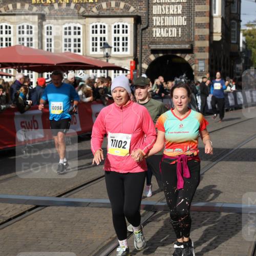 05.10.2025 - 20. swb-Marathon Bremen Yannick Fuchs http://msf.ph/oto/9234750 05.10.2025 11:04:18 Ziel 7123, 7789, 9275, 10098, 10853, 11001, 11077, 11102, 11611, 11685 meine-sportfotos.de