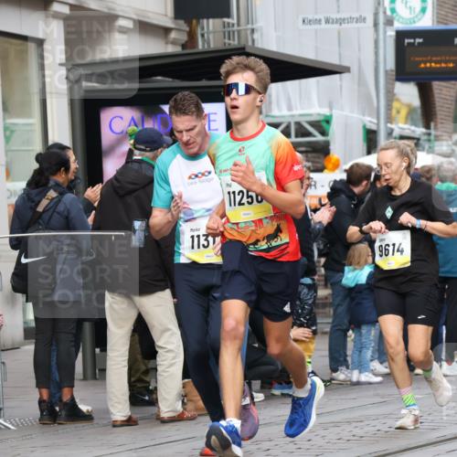 05.10.2025 - 20. swb-Marathon Bremen Strokosch-Dieckow http://msf.ph/oto/9234764 05.10.2025 10:43:48 Ziel 9614, 9865, 9919, 10044, 10348, 10351, 10649, 10652, 10780, 10816, 11256, 11316, 11503, 11645, 11648, 11659, 11683, 9614, 9865, 9919, 10044, 10348, 10351, 10649, 10652, 10780, 10816, 11256, 11316, 11503, 11645, 11648, 11659, 11683 meine-sportfotos.de