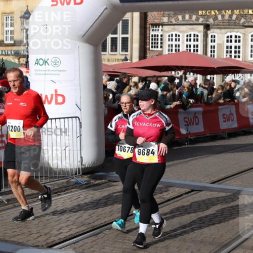 05.10.2025 - 20. swb-Marathon Bremen Yannick Fuchs http://msf.ph/oto/9235177 05.10.2025 11:04:30 Ziel 9448, 9537, 9684, 10678, 11200 meine-sportfotos.de