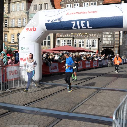 05.10.2025 - 20. swb-Marathon Bremen Yannick Fuchs http://msf.ph/oto/9235208 05.10.2025 11:04:35 Ziel 8111, 9610, 9684, 10278, 10439, 10483, 10678, 11044, 11200 meine-sportfotos.de