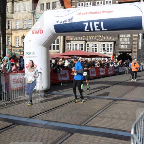 05.10.2025 - 20. swb-Marathon Bremen Yannick Fuchs http://msf.ph/oto/9235213 05.10.2025 11:04:35 Ziel 8111, 9610, 9684, 10278, 10439, 10483, 10678, 11044, 11200 meine-sportfotos.de