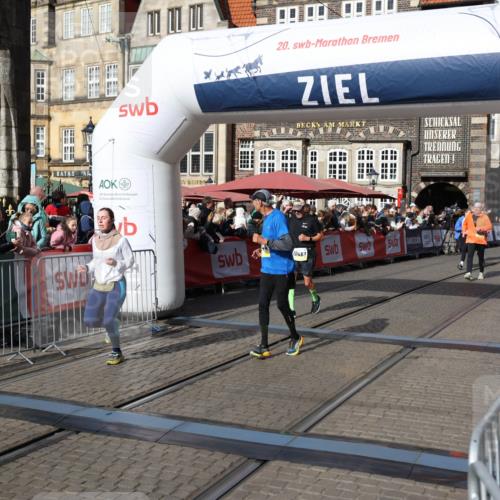 05.10.2025 - 20. swb-Marathon Bremen Yannick Fuchs http://msf.ph/oto/9235215 05.10.2025 11:04:35 Ziel 8111, 9610, 9684, 10278, 10439, 10483, 10678, 11044, 11200 meine-sportfotos.de