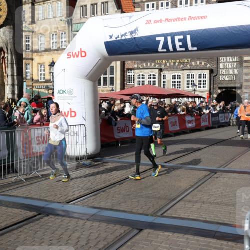 05.10.2025 - 20. swb-Marathon Bremen Yannick Fuchs http://msf.ph/oto/9235219 05.10.2025 11:04:35 Ziel 8111, 9610, 9684, 10278, 10439, 10483, 10678, 11044, 11200 meine-sportfotos.de