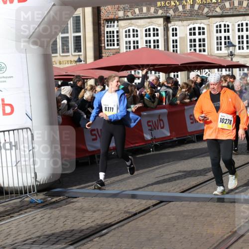 05.10.2025 - 20. swb-Marathon Bremen Yannick Fuchs http://msf.ph/oto/9235237 05.10.2025 11:04:38 Ziel 8111, 9394, 9610, 10278, 10439, 10483, 10531, 10956, 11044, 11704 meine-sportfotos.de
