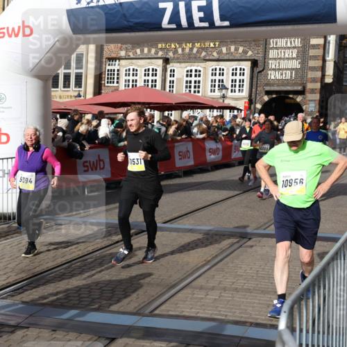 05.10.2025 - 20. swb-Marathon Bremen Yannick Fuchs http://msf.ph/oto/9235288 05.10.2025 11:04:41 Ziel 8111, 9394, 9610, 9915, 10278, 10439, 10483, 10485, 10531, 10674, 10869, 10956, 11044, 11196, 11542, 11704 meine-sportfotos.de