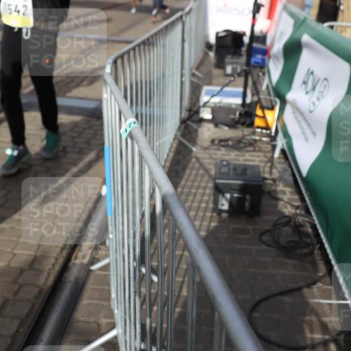 05.10.2025 - 20. swb-Marathon Bremen Yannick Fuchs http://msf.ph/oto/9235359 05.10.2025 11:04:45 Ziel 8111, 9394, 9610, 9623, 9750, 9771, 9915, 10278, 10485, 10531, 10532, 10674, 10869, 10956, 11196, 11542, 11704 meine-sportfotos.de