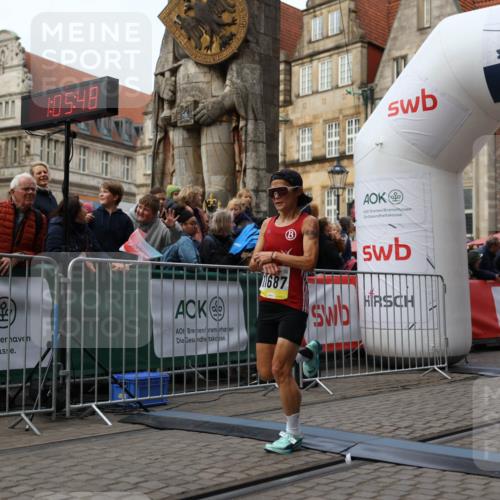 05.10.2025 - 20. swb-Marathon Bremen Yannick Fuchs http://msf.ph/oto/9235419 05.10.2025 10:36:37 Ziel 11185, 11687 meine-sportfotos.de