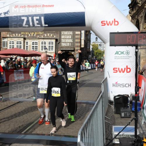 05.10.2025 - 20. swb-Marathon Bremen Yannick Fuchs http://msf.ph/oto/9235479 05.10.2025 11:04:52 Ziel 9532, 9623, 9750, 9765, 9771, 9812, 9927, 10422, 10451, 10532, 10557, 10964, 11035, 11427, 11546, 11615 meine-sportfotos.de